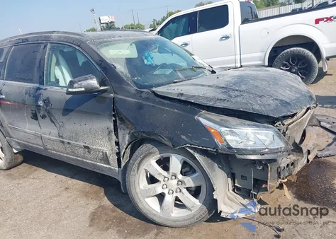 2017 Chevrolet Traverse Premier z USA, uszkodzony, nr VIN 1GNKRJKD9HJ185988